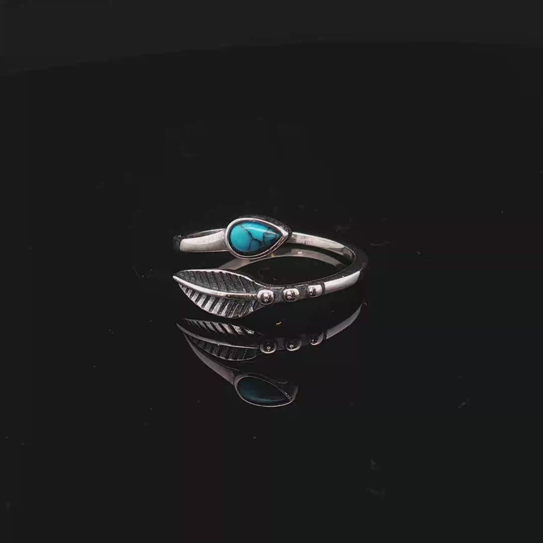 Verdant Whisper Ring

Leaf & Turquoise Adjustable Silver Ring