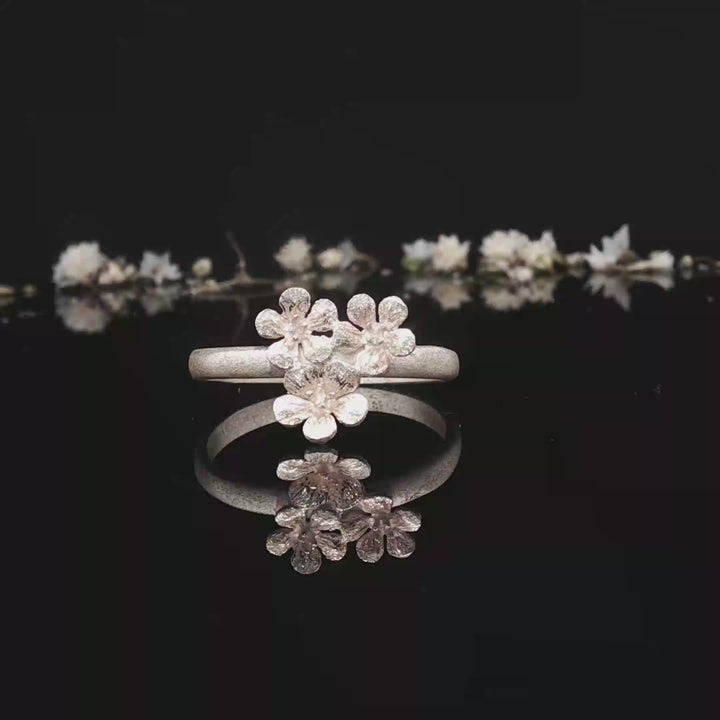 Fior di Luce — Handmade Floral Silver Ring “Some flowers never fade — they bloom forever in silver.”