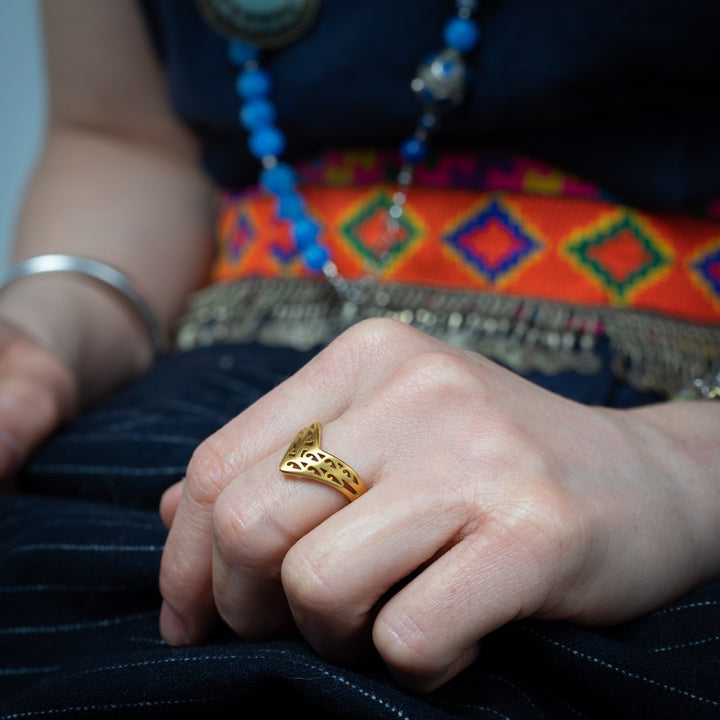 Avery Chevron Band Ring - Maral Kunst Jewelry