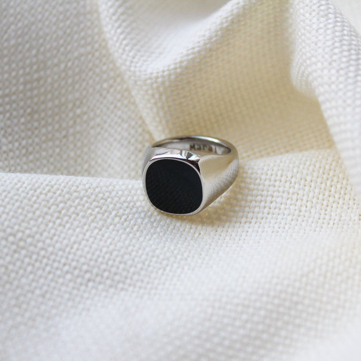 Sign Of Time Onyx Signet Ring - Maral Kunst Jewelry