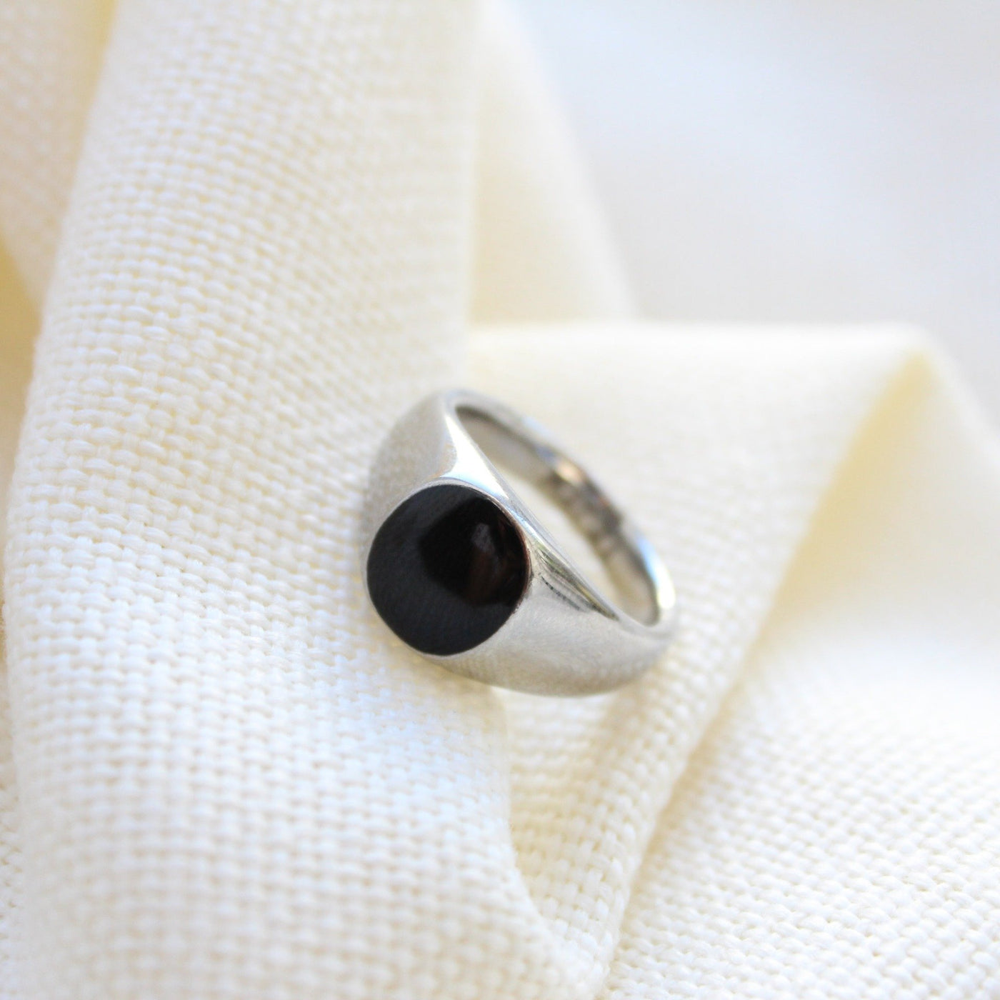 Black Stone Signet Ring - Maral Kunst Jewelry