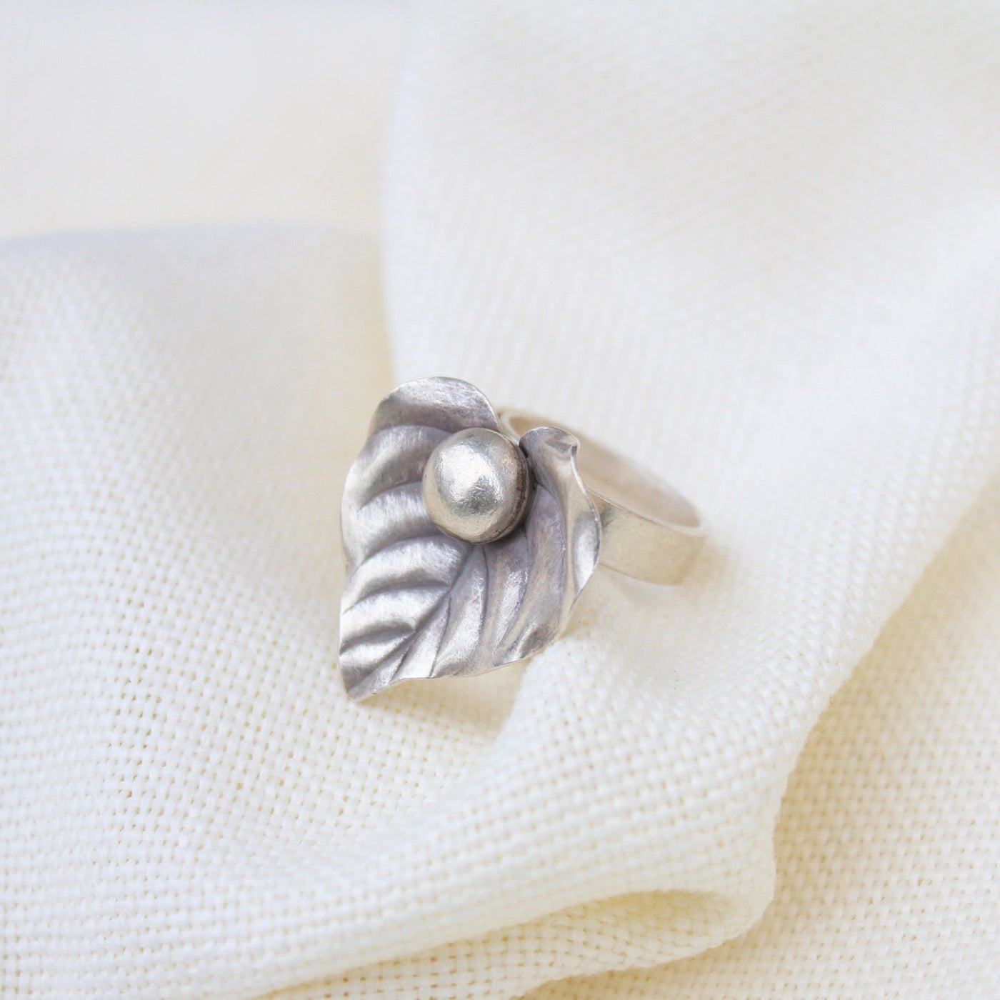 Leaf Statement Ring in Silver - Maral Kunst Jewelry