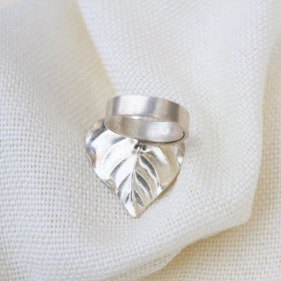 Leaf Statement Ring in Silver - Maral Kunst Jewelry