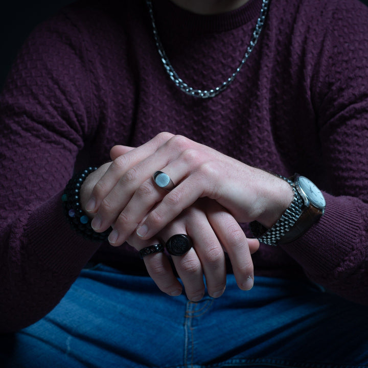Compass Black Signet Ring - Maral Kunst Jewelry