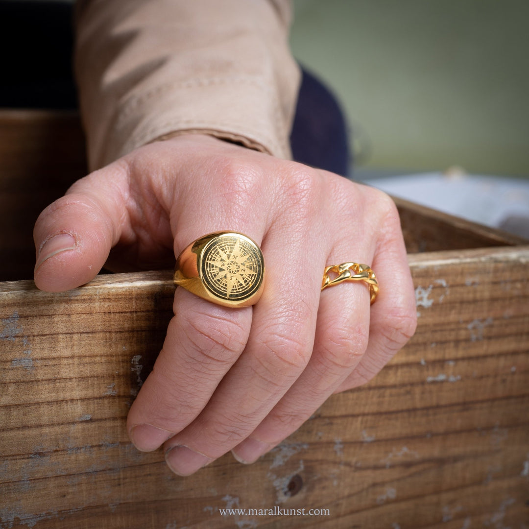 Compass World Map Ring - Maral Kunst Jewelry