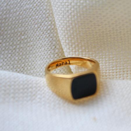Onyx Cube Signet Ring in Gold - Maral Kunst Jewelry