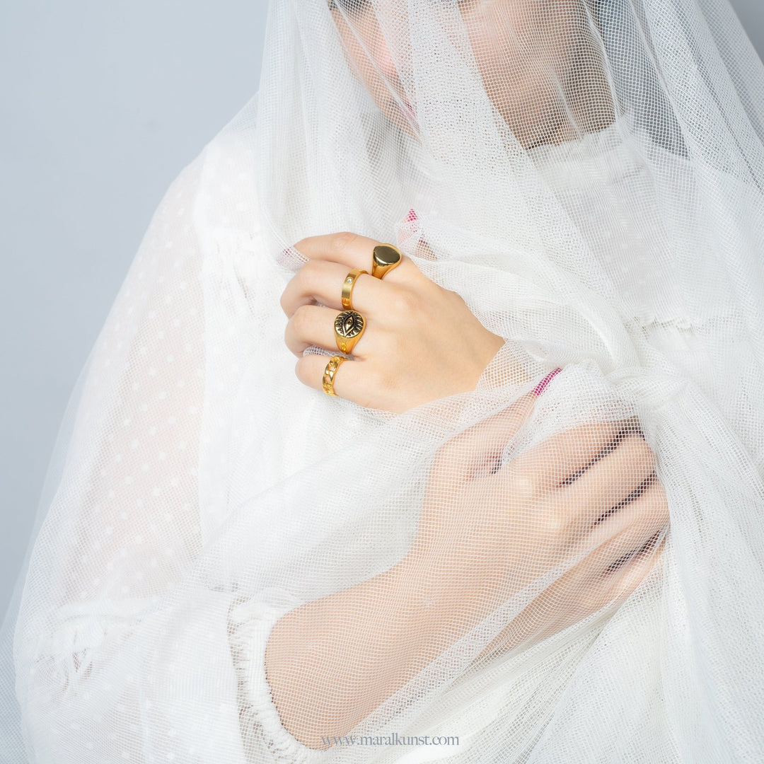 Dainty Golden Evil Eye Ring - Maral Kunst Jewelry