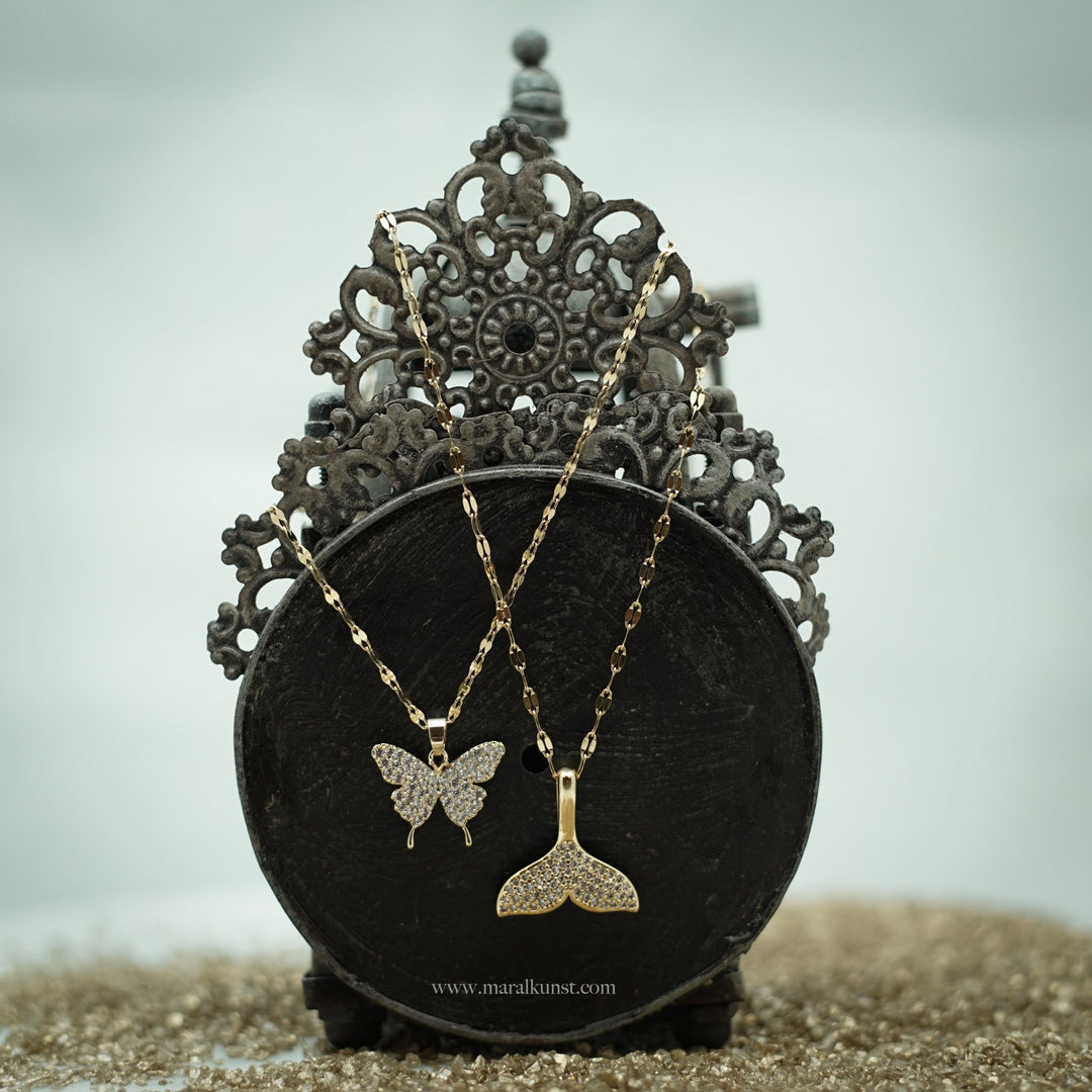 Delicate Whale Tail Necklace - Maral Kunst Jewelry