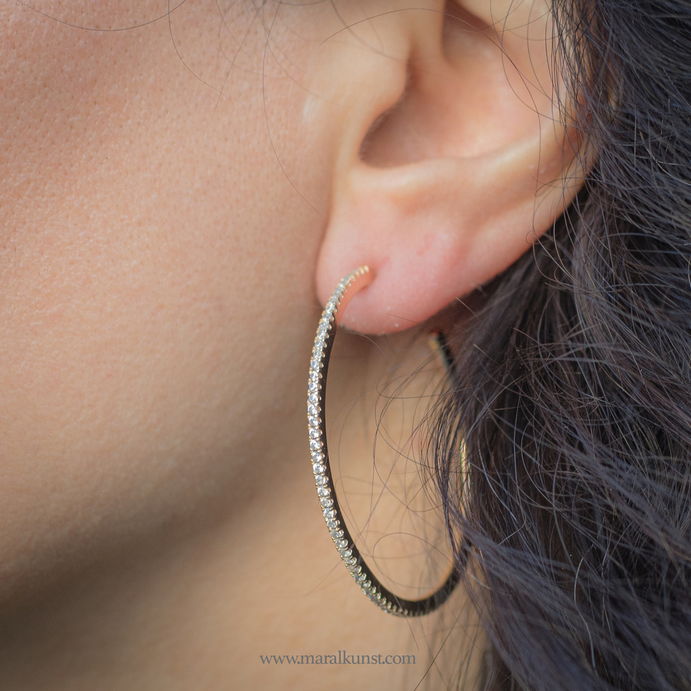 Hoop diamonds earrings