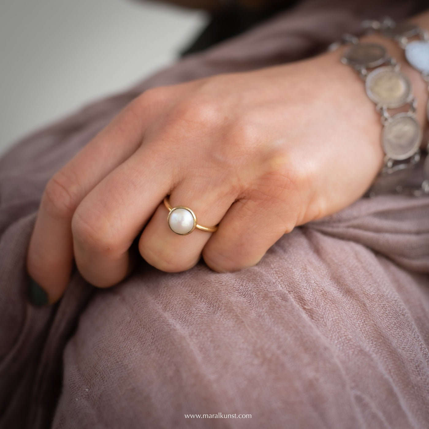 Freshwater Pearl Ring in Gold - Maral Kunst Jewelry