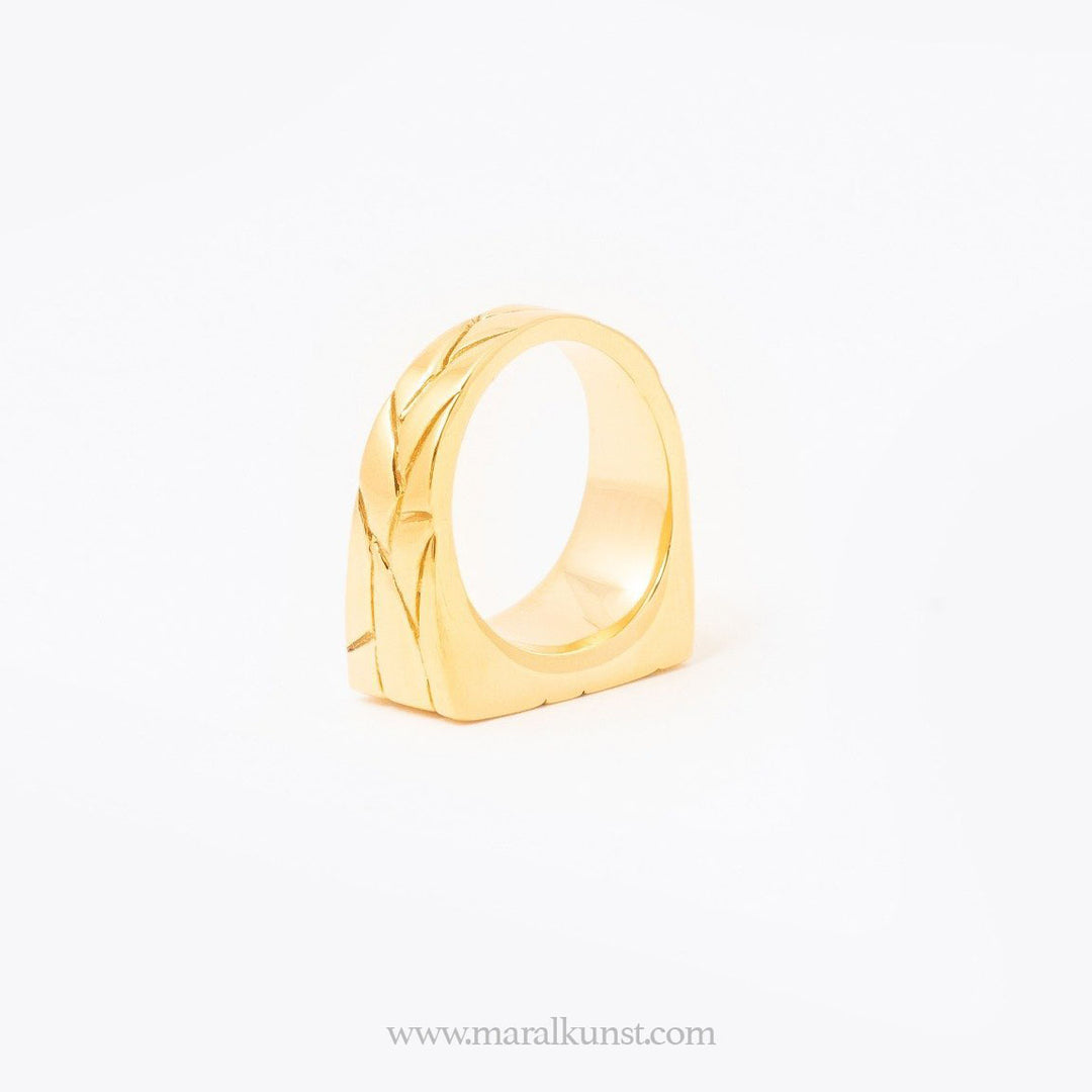 Mara premium Pattern pvd stainless steel Ring