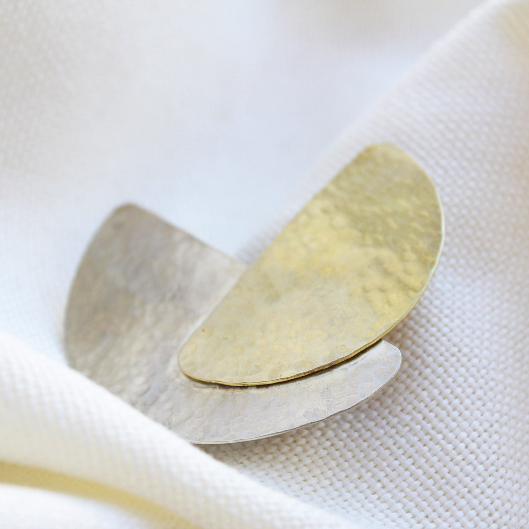 Gulblaged Brass Brooch - Maral Kunst Jewelry