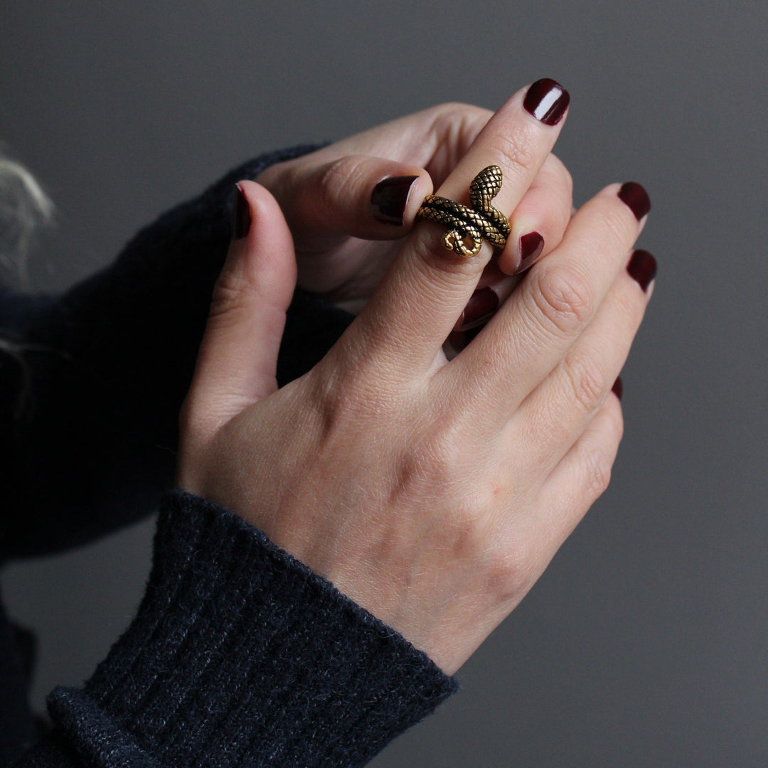 Delicate Snake Medium Ring - Maral Kunst Jewelry