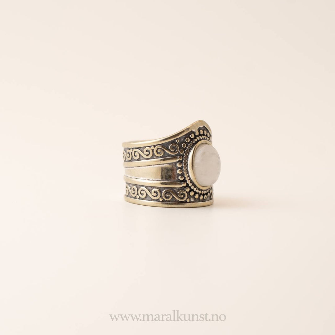 Exclusive Juno Silver Ring - Maral Kunst Jewelry