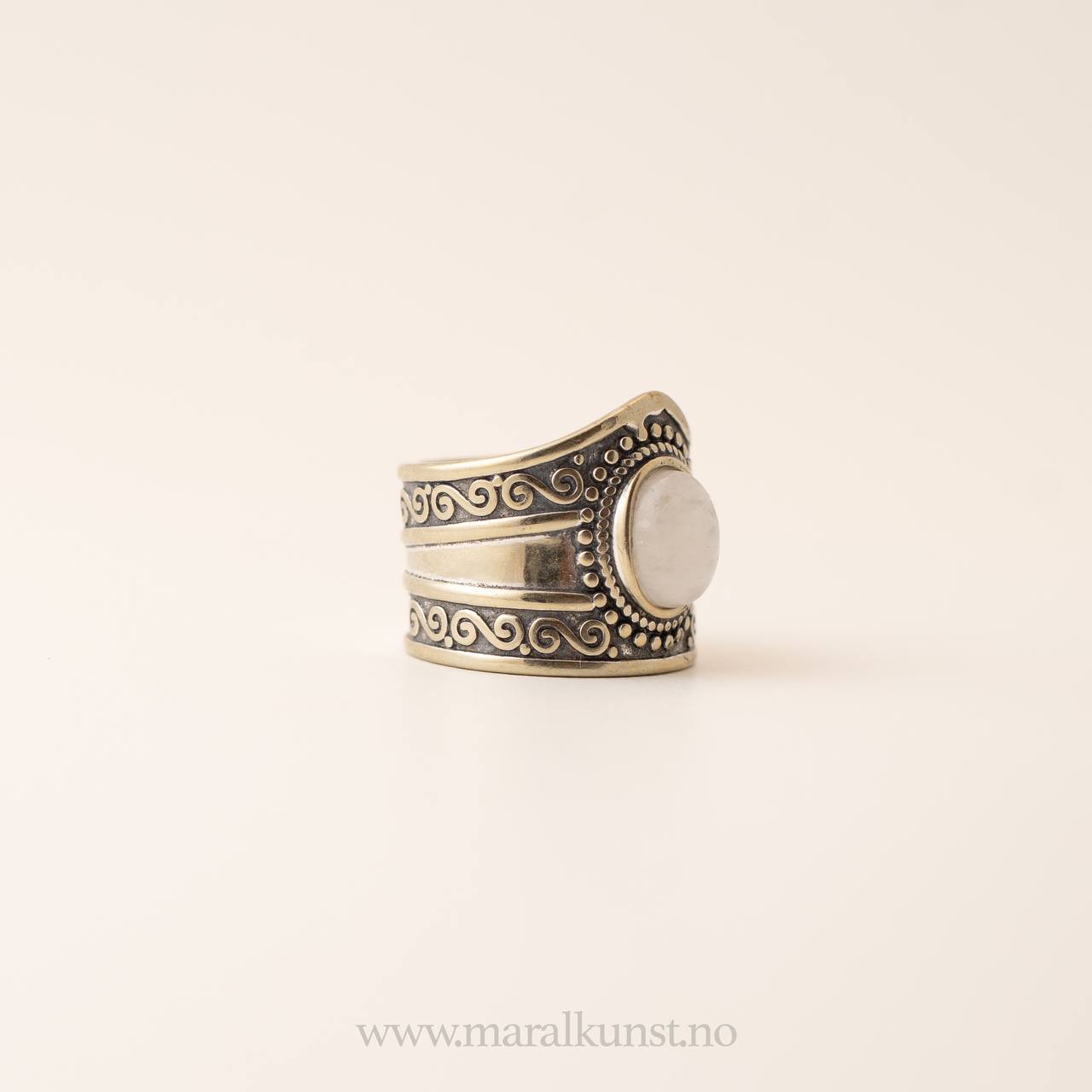 Exclusive Juno Silver Ring - Maral Kunst Jewelry