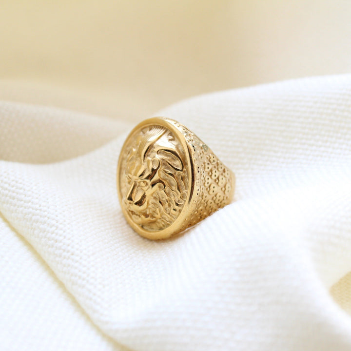 Heart Of Lion Gold Ring - Maral Kunst Jewelry