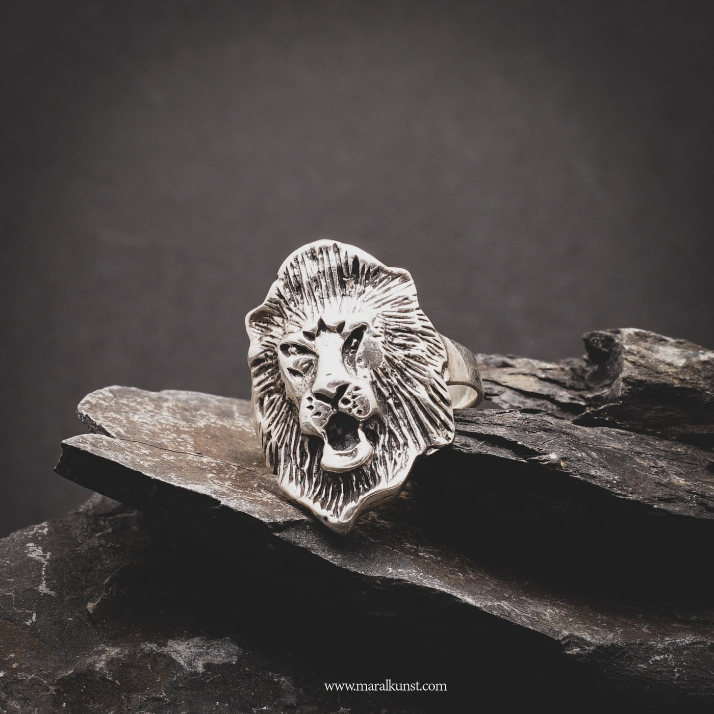 Statement Lion Head Silver Ring - Maral Kunst Jewelry