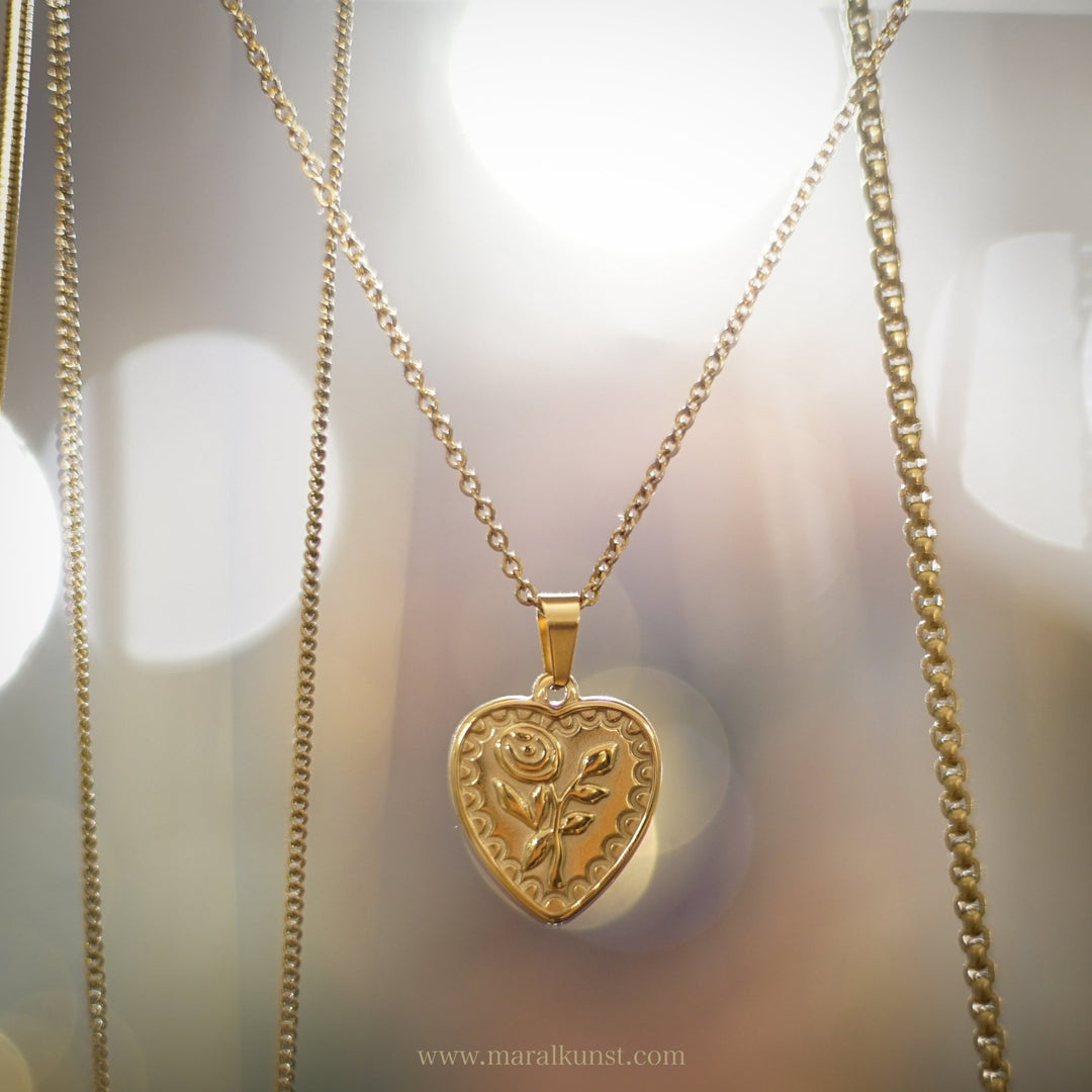 Love At First Sight Flower Necklace - Maral Kunst Jewelry