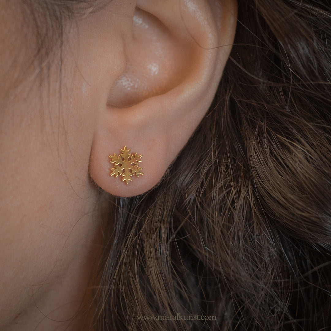 Norwegian Snow flake pvd  stainless steel stud earrings