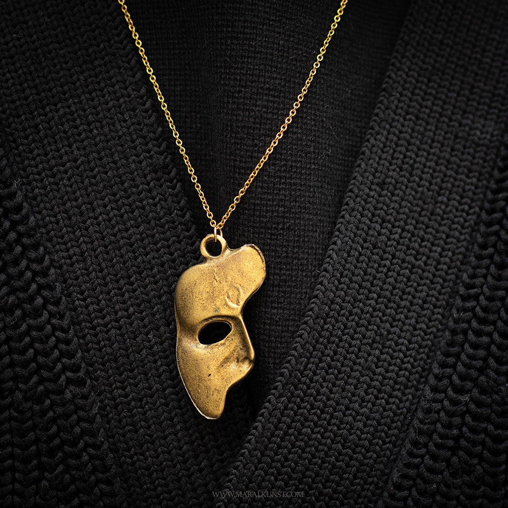 Half Face necklace