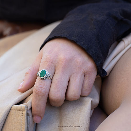 Maral special Tibetan Green onyx silver ring