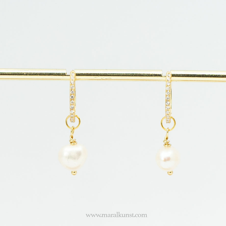 Spanish Pearl drop earrings