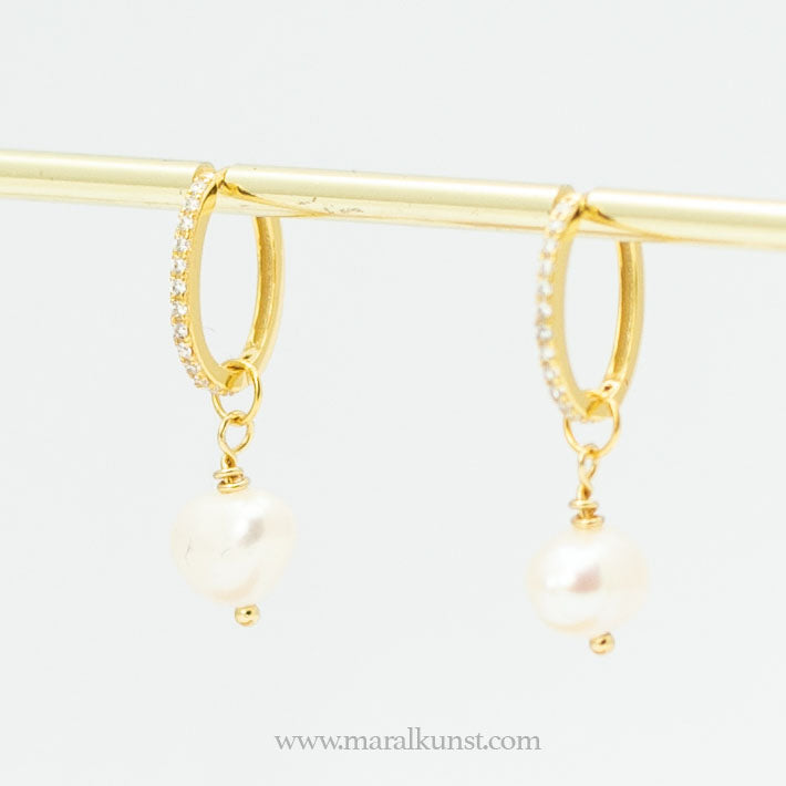 Spanish Pearl drop earrings