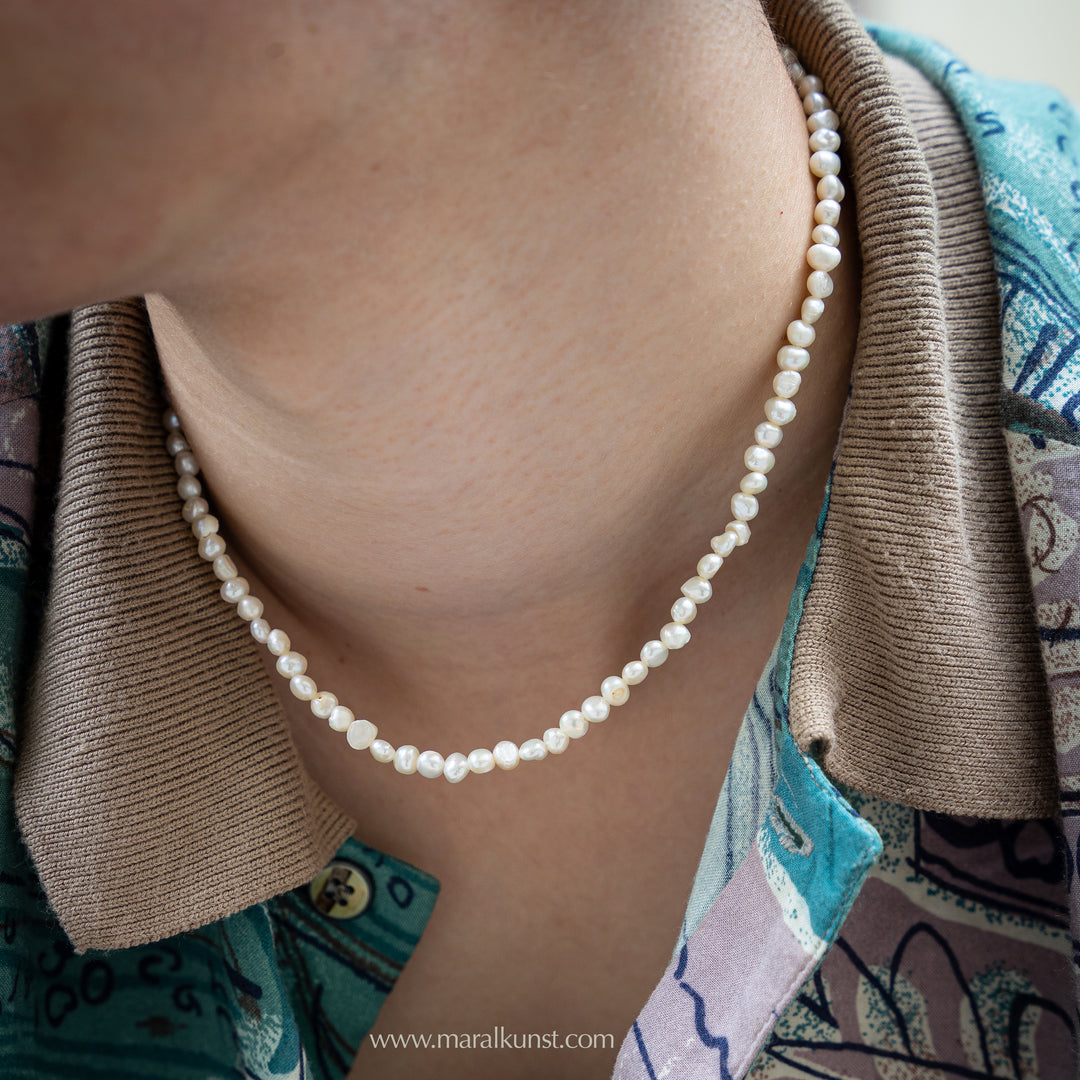 Classic Pearl Necklace
