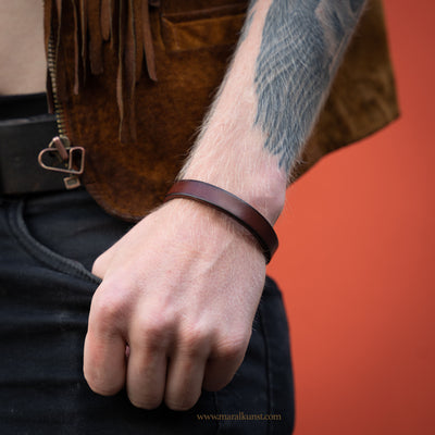Brown leather bracelet
