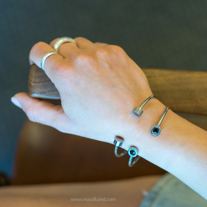 Maral Minimalist two head Cuff  stainless steel Bracelet