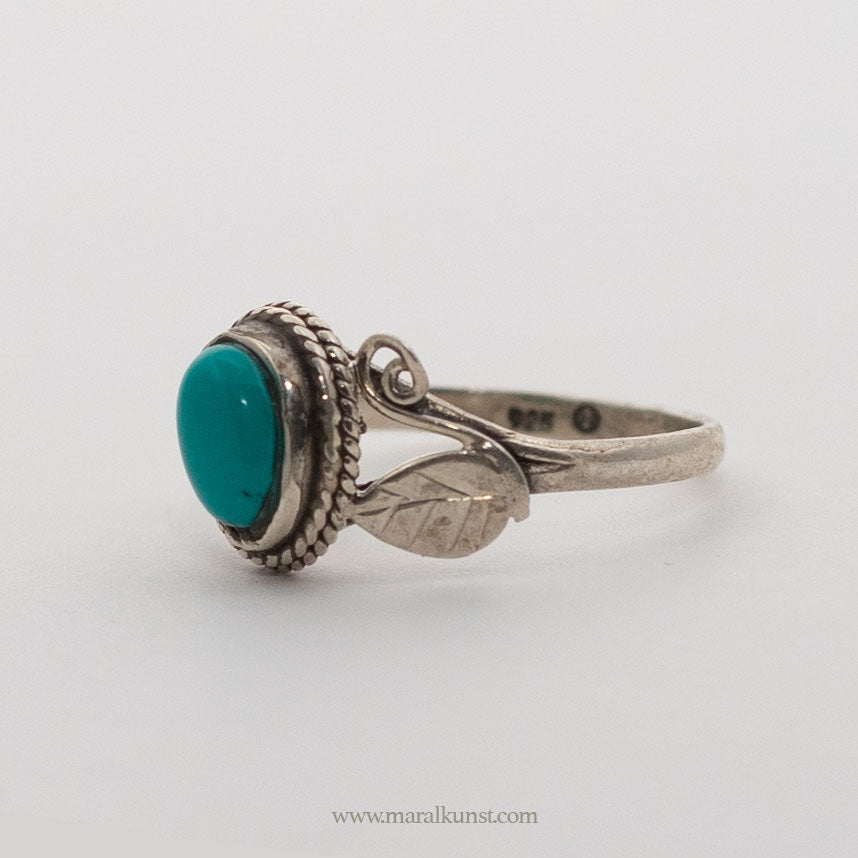 Tibetan Oval Turquoise ring