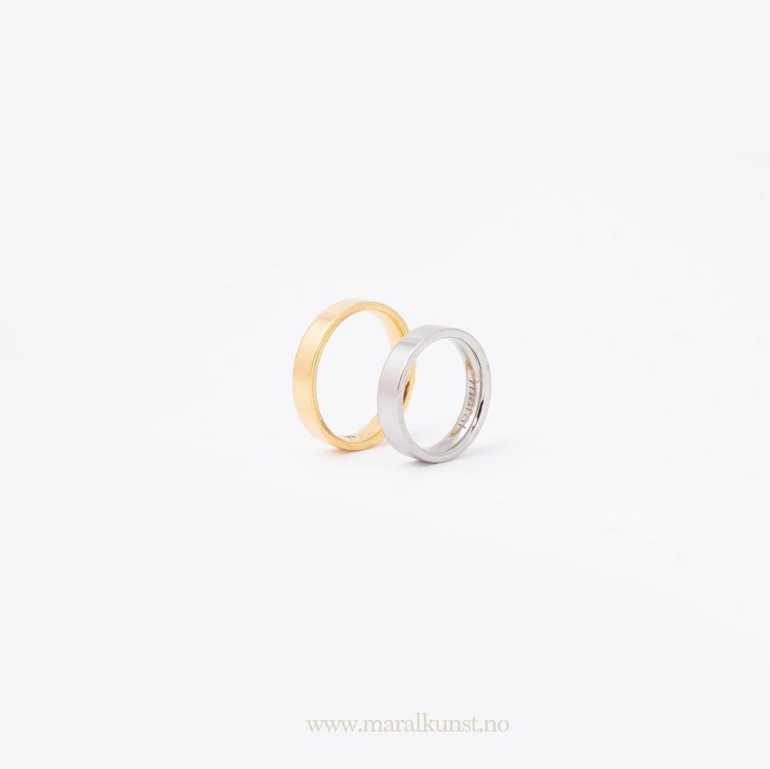 Classic Band Wedding Ring in Gold - Maral Kunst Jewelry
