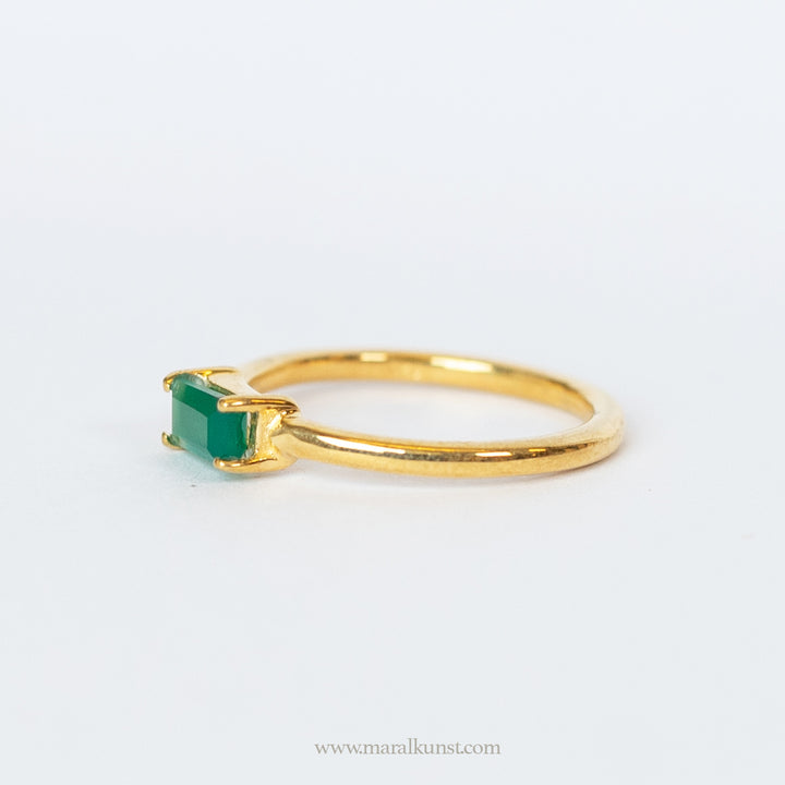 Maral Danish Cz green emerald Chrystal  ring engagement proposal idea