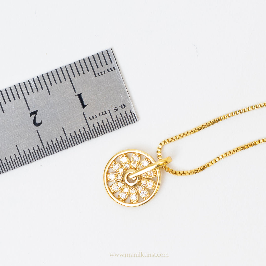 Delicate silver necklace