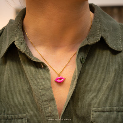 Magenta Kiss Lips Necklace