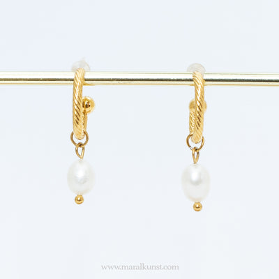 Pearl stainless steel earrings