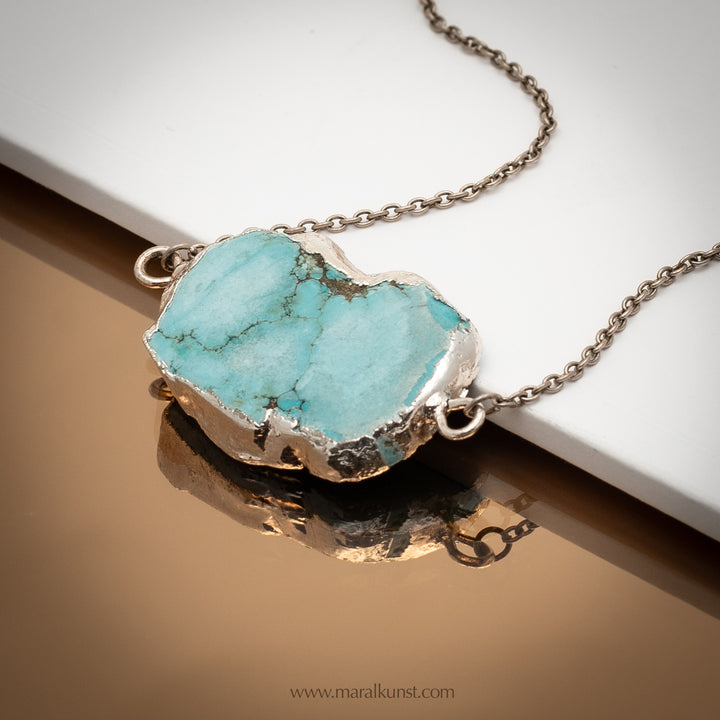 Turquoise stone necklace