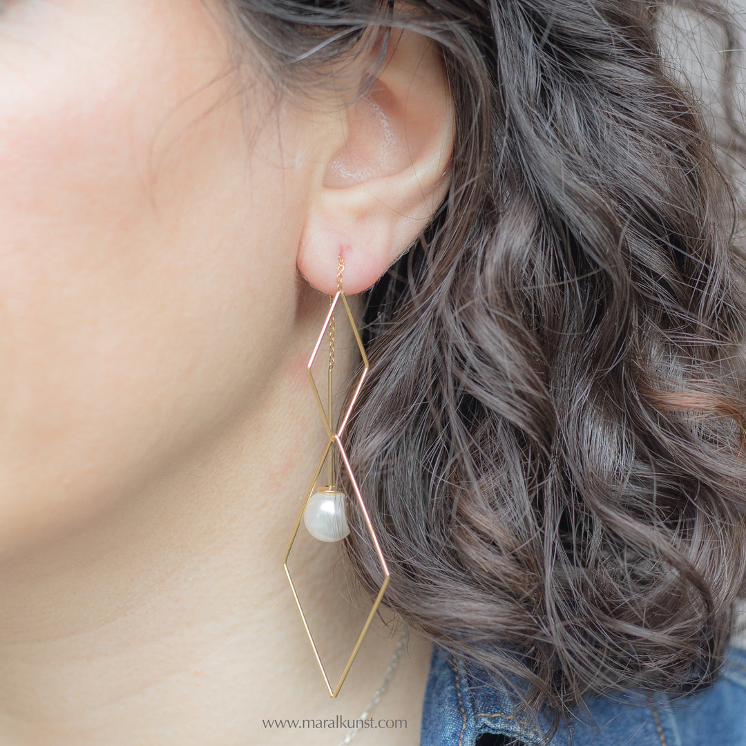 Maral special  geometric dangling earrings with pearl stopper goldfilled stainless steel