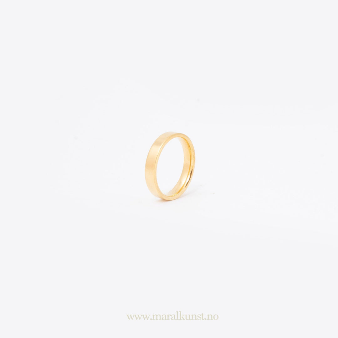 Classic Band Wedding Ring in Gold - Maral Kunst Jewelry