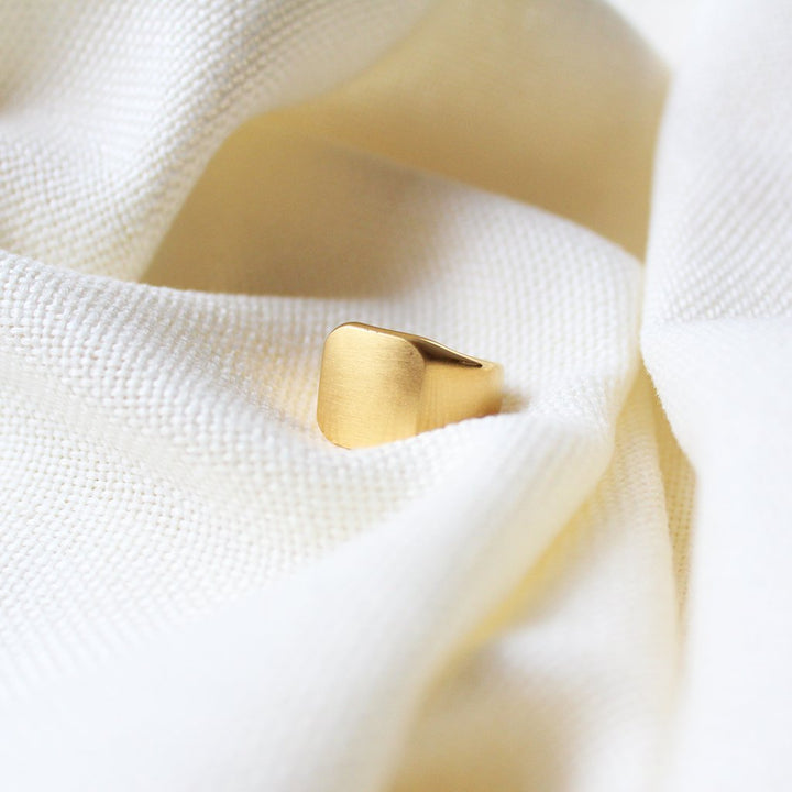 Matt Cube Signet Ring - Maral Kunst Jewelry