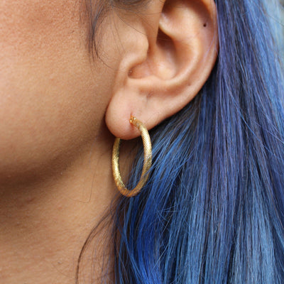 Medium Size Hoop Earrings in Gold - Maral Kunst Jewelry