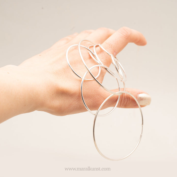 Medium Hoop Earrings in Silver - Maral Kunst Jewelry