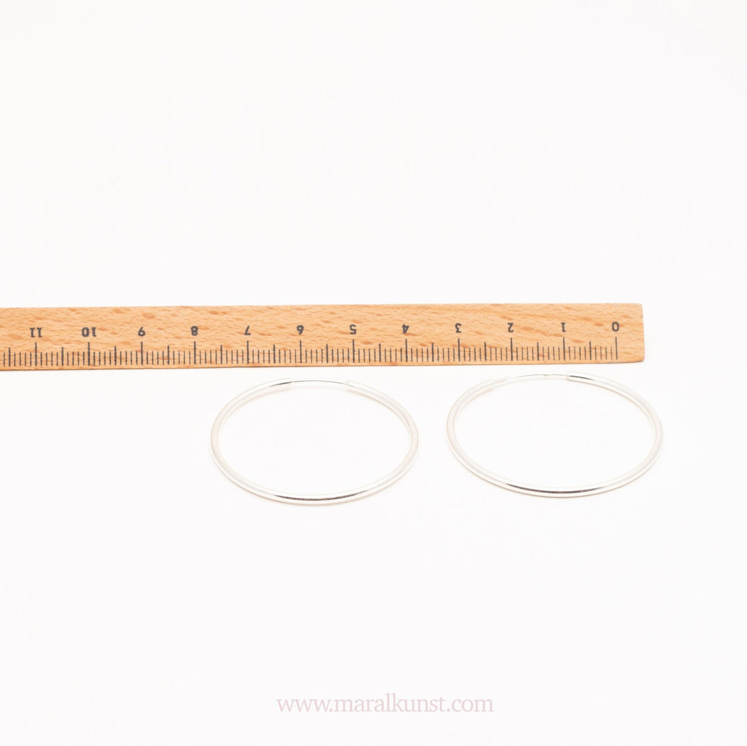 Medium Hoop Earrings in Silver - Maral Kunst Jewelry