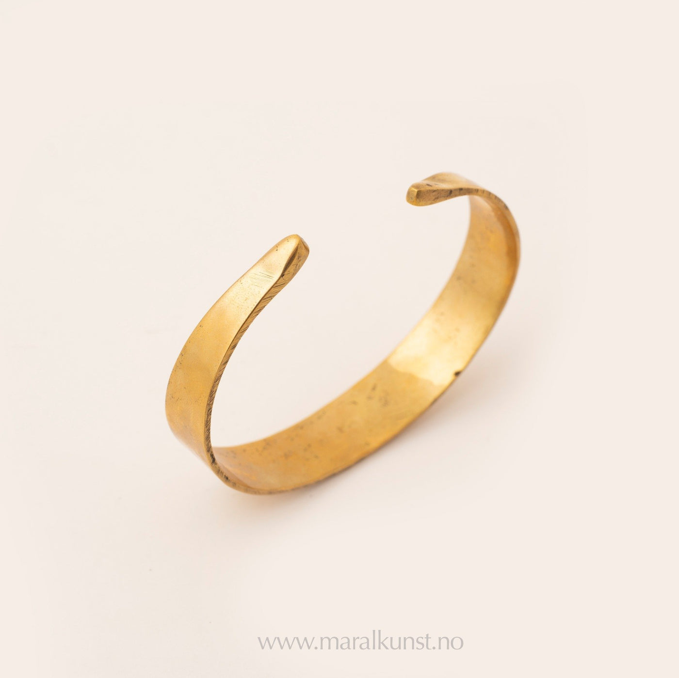 Indian hammered brass Cuff Bracelet - Maral Kunst Jewelry