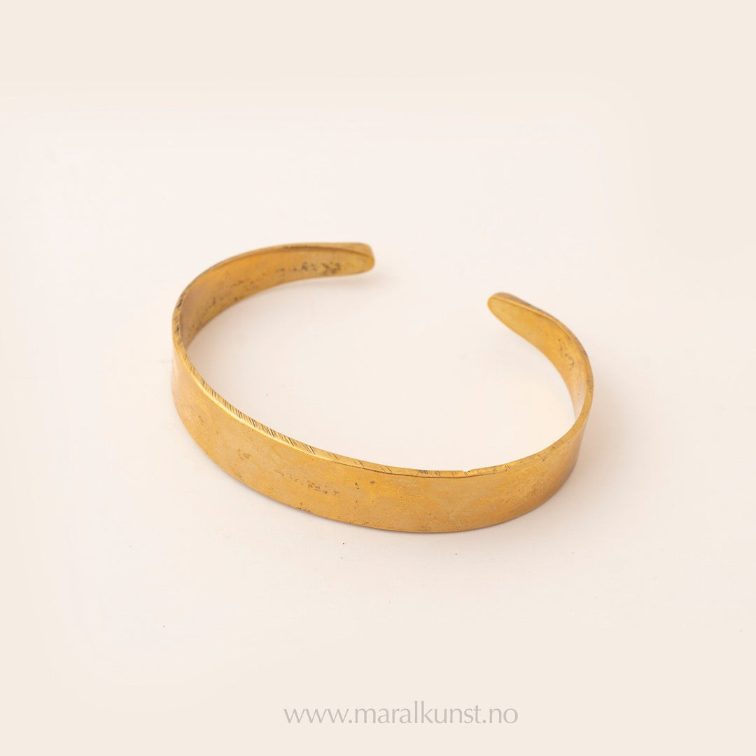 Indian hammered brass Cuff Bracelet - Maral Kunst Jewelry