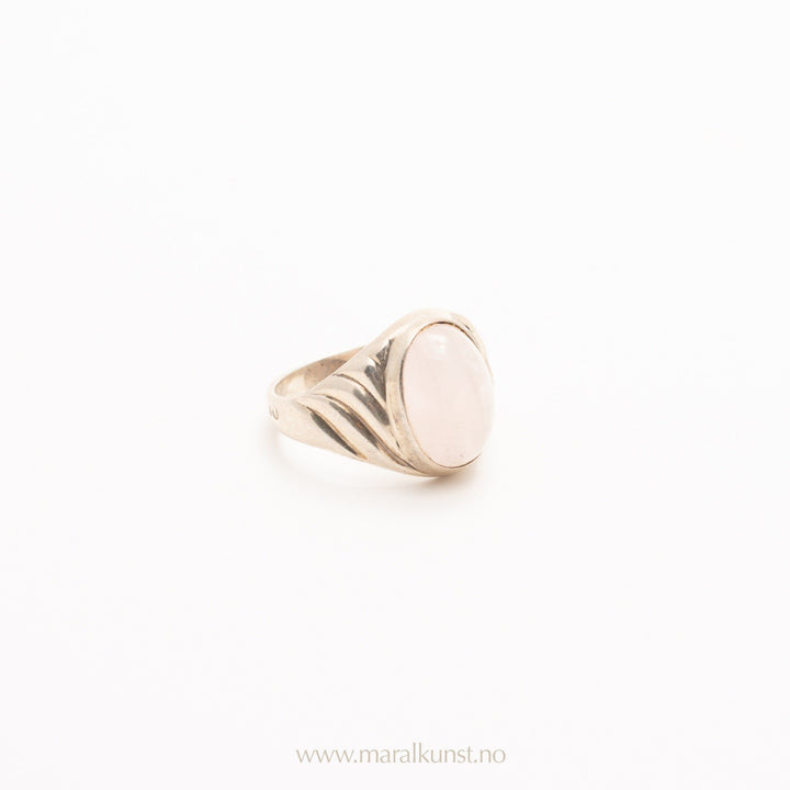 New Stone Ring in Silver - Maral Kunst Jewelry