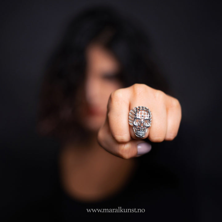 Skull Head Ring - Maral Kunst Jewelry