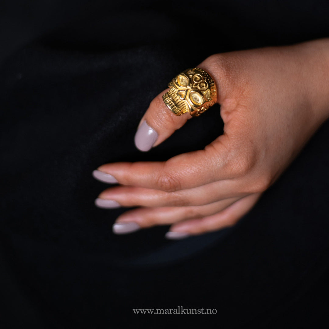Gothic Skull Ring - Maral Kunst Jewelry