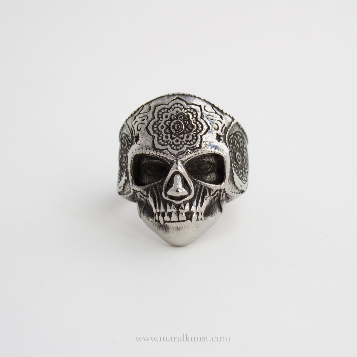 Vintage Gothic Biker Skull Ring - Maral Kunst Jewelry