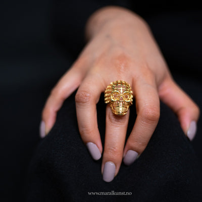 Skull Ring in Gold - Maral Kunst Jewelry